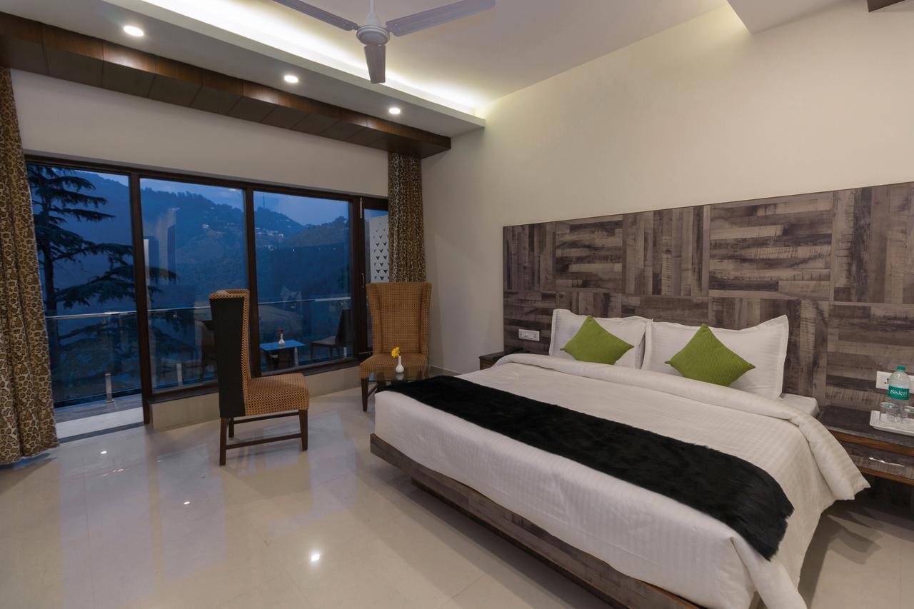 Hotel Seven Oaks Dehradun Exterior foto