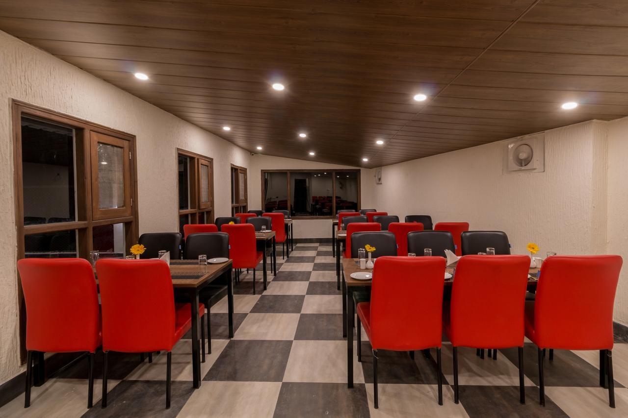 Hotel Seven Oaks Dehradun Exterior foto