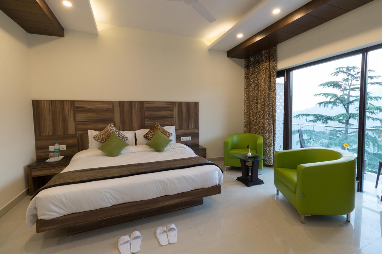 Hotel Seven Oaks Dehradun Exterior foto